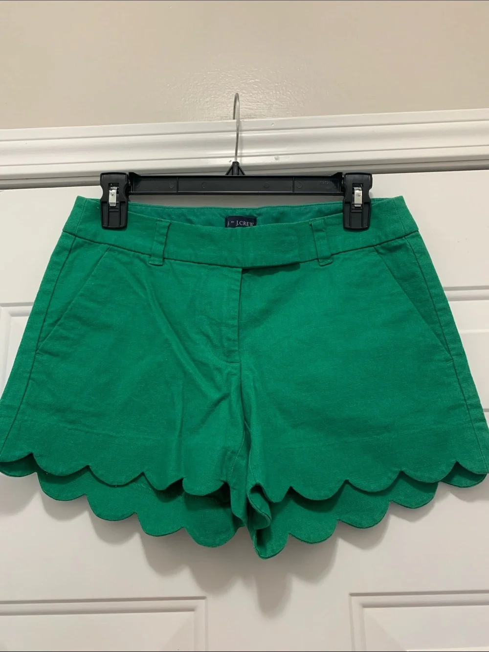 3/$15 J. Crew 100% Linen & Cotton Blend Emerald Green Scalloped Hem Shorts Size0